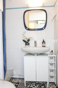 Apartment Les Mas de La Mer-6 by Interhome