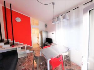 Comfy villa with garden