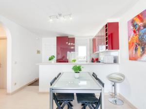 Apartment Sant Maurici by Interhome