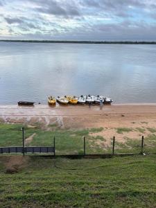 Atardecer Ituzaingó Cabaña frente al río