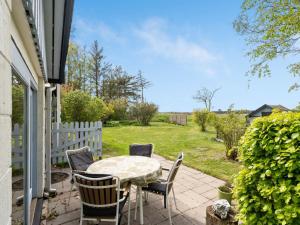 Holiday Home Lenard - 400m from the sea by Interhome