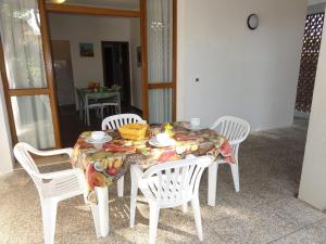 Semi-detached villa in a nice area