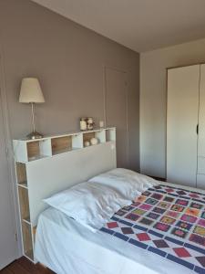 Chambre avec salle de bain privée