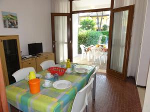 Semi-detached villa in a quiet area