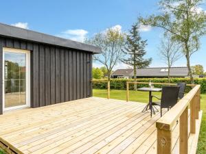 Holiday Home Tonna - from the sea by Interhome