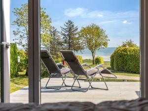 Holiday Home Tonna - from the sea by Interhome