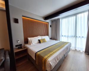 Hotel Block Suites