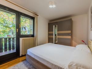 Apartment Al Parco by Interhome