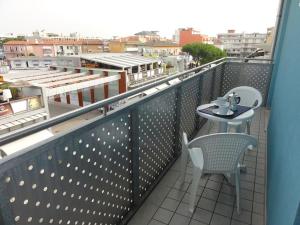 Cozy apartment by the beach