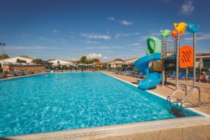 Villaggio Turistico La Cecinella