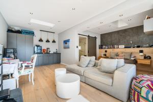 Exceptional Family Home with & Breathtaking Views