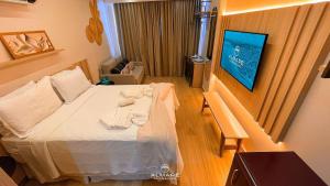 Setai Yacht #411# - By Almare Flats