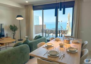 Deluxe seaview terrace apartment 013