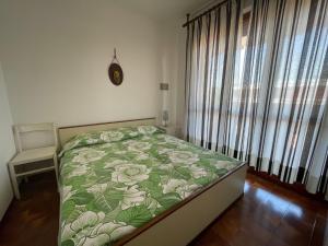 Apartment near shops and beach