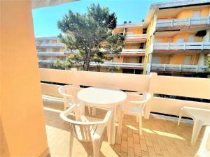 Apartment just steps from the beach