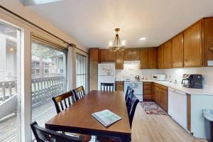 Sierra Park Villas 40 H