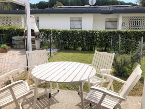 Bibione modern flat with outdoor space