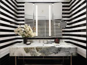 Hotel The Caves Aerocity