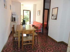 Flat in a villa with private garden