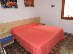 Apartment in a villa with private garden