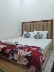 Pujya Shree Paying Guest House