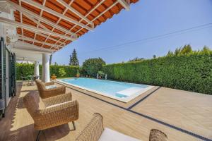 Villa Medicis by Villa Plus