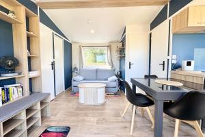 Bungalow & caravane vintage proche plages