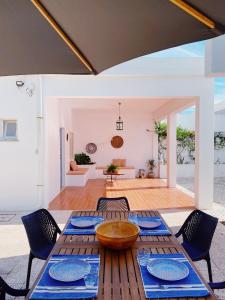 Casa Lisroyan - Pool & Garden Villa in Armacao