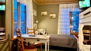 Prinsgården B&B rum stugor