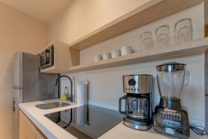 Luxury apartment at Chichíl Pool Gym Access