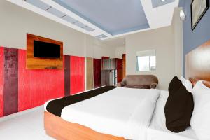 Collection O Taj Empire