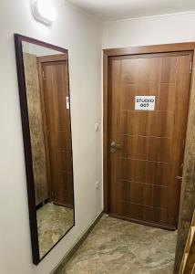 Studio 007 с градинка