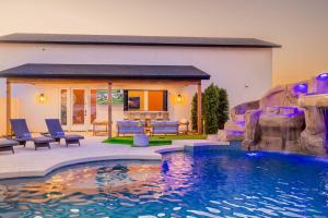 HOZHO Residence at Kings Place