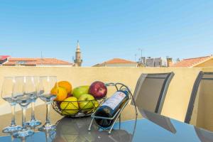 Gardenia Maisonette Rooftop Old Town View