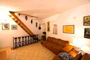 Riomaggiore Fishermans House with CarPark