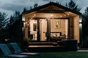 IKnamai - namelis dviems Aistis