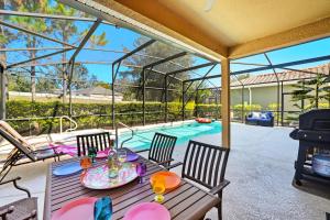 Luxury Resort Home Near Disney Pool & Hot Tub