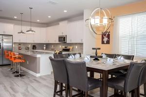 Casa 6Q c Piscina – 10 Min da Disney