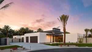 Polo Villa Trio Sleeps 52 3 Homes 20 BDRs