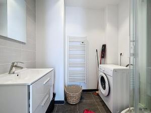 Beautiful apartment in Chantilly center