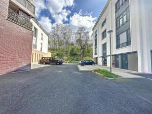 appartement au calme avec vue sur parc, proche de Paris