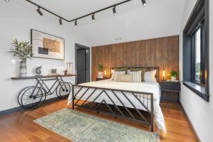 3BR3Bth Penthouse 2 Parking Spaces TD MIT Harvard