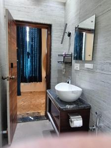 CLR Homestay & Villa