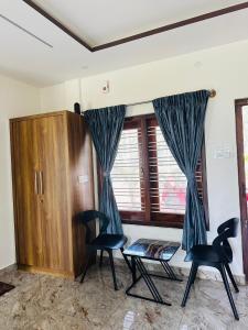 CLR Homestay & Villa