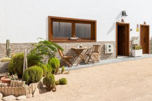 La Graciosita Escapada Costera en La Graciosa by Bayside