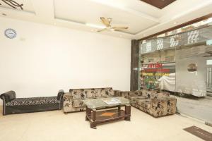 Hotel O Aura Palace Deluxe