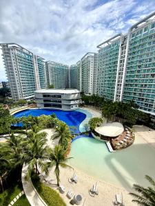 Cityscape Staycation by H&B