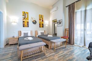 Attiki Haven - 4BR Stay - Steps from Metro by ΜΡS