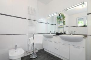 My Dalmatia - Sea view Villa Bella with private heated pool and jacuzzi