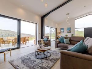 4 Bed in Berrynarbor 65786